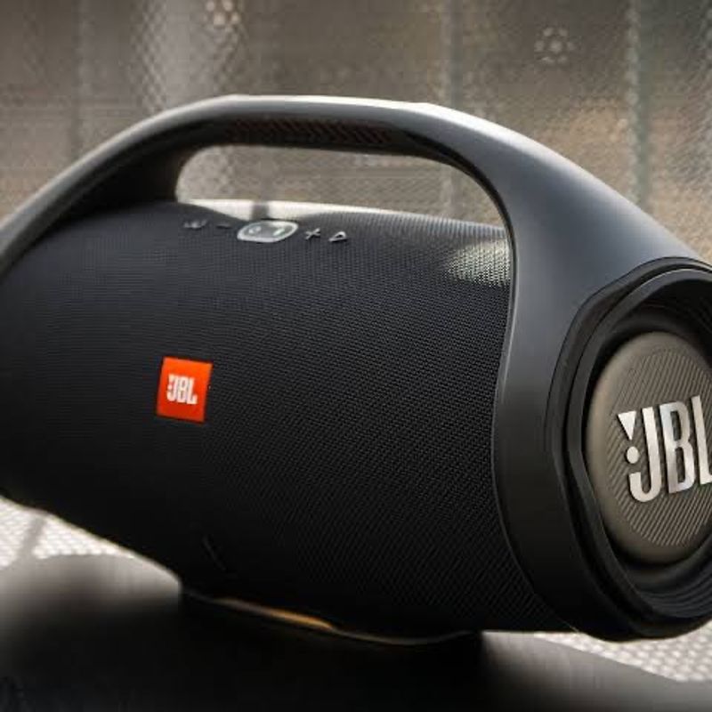Combo Mini JBL Boombox + Copo Stanley (ÚLTIMAS UNIDADES)