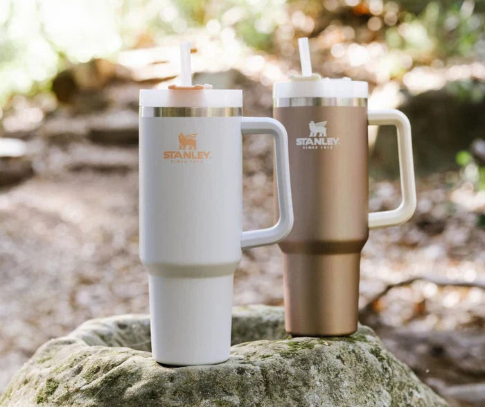 Stanley-Copo Termico com Tampa Canudo em Aço Inoxidável (ÚLTIMAS UNIDADES)