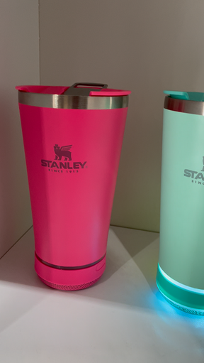 Copo Stanley Térmico Com Caixa de Som Bluetooth - Cores Sortidas (ÚLTIMAS UNIDADES)