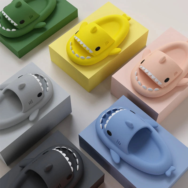 Chinelo Tubarão / Bebê Shark - Confortável e Antiderrapante